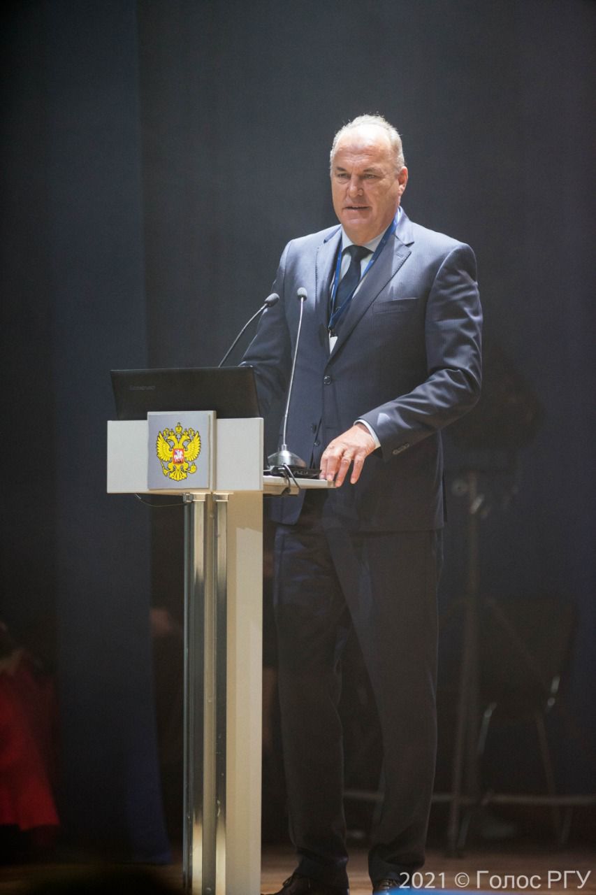 Dirk Bochar at the Kosygin Forum, Moscow 2021